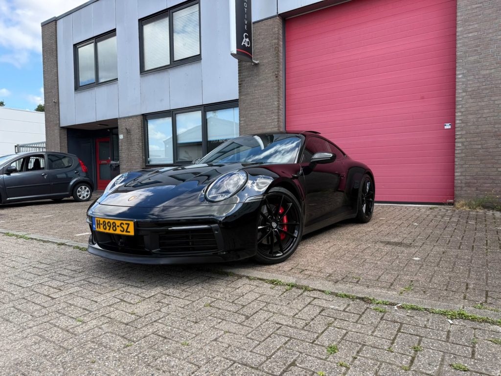 Porsche 911
